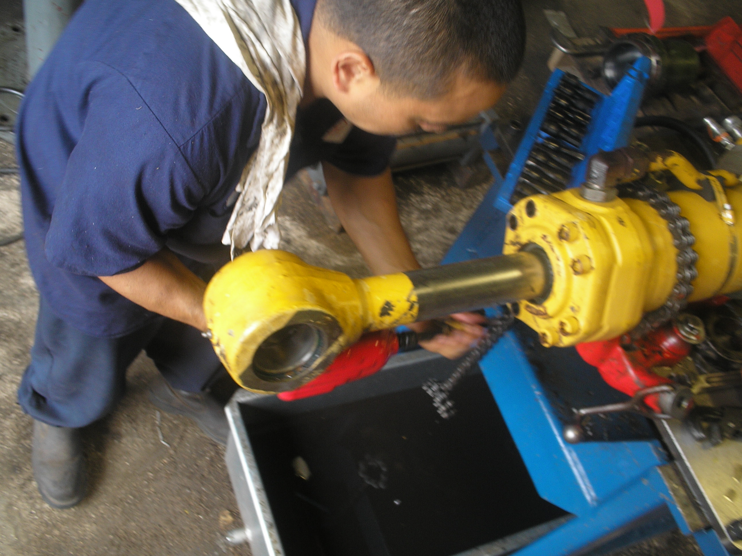 Hydraulic Cylinder Repair